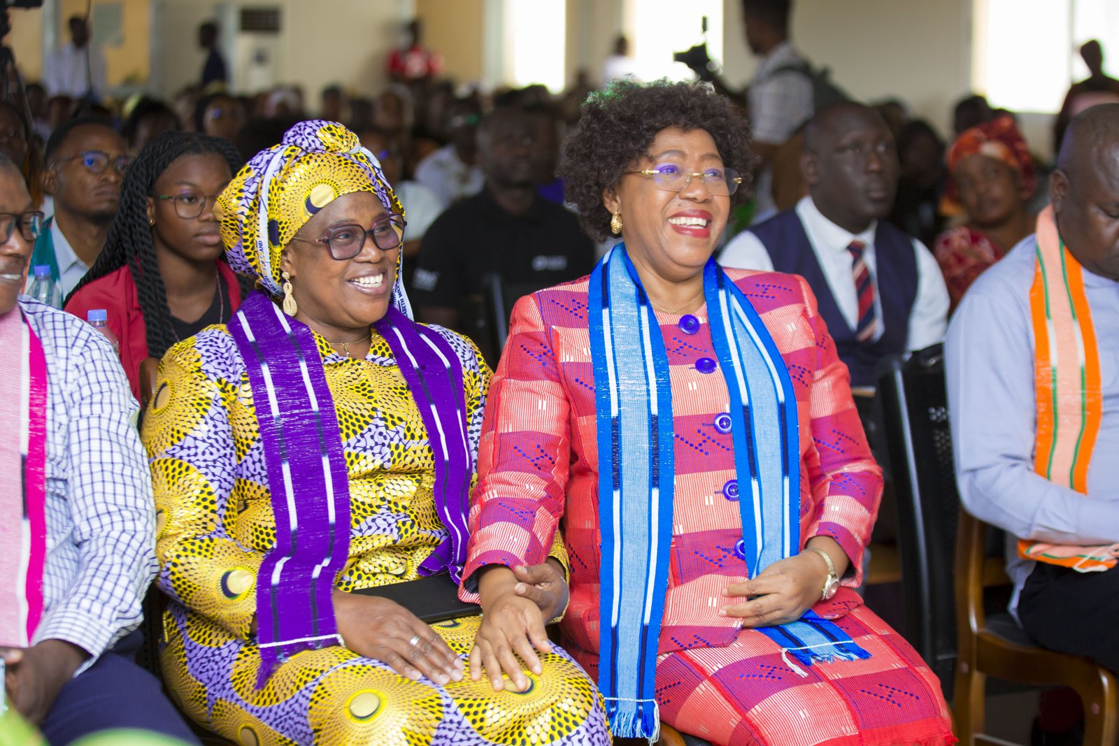 Euphrasie Kouassi Yao assise dans la salle lors de la cérémonie à l’Université ICK de Bouaké